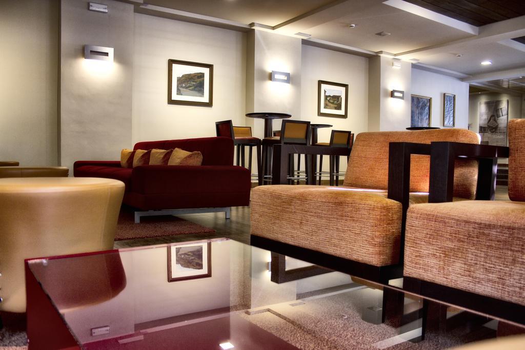 Don Paco Hotel ยาเนส ภายนอก รูปภาพ