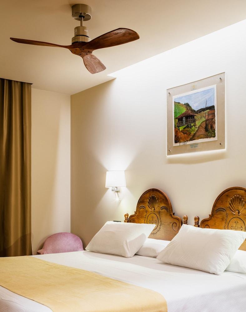 Don Paco Hotel ยาเนส ภายนอก รูปภาพ